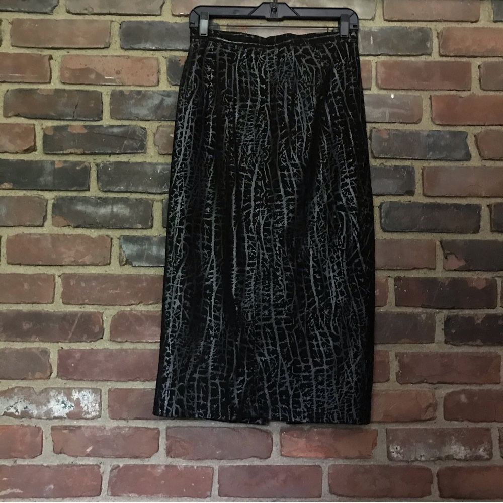 H & H Leather Made In California | Straight Back Slit Bow 26” Waist / 30.5” Long